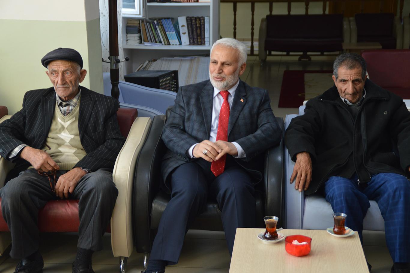 Ağrı İl Müftülüğü, huzur evi sakinlerini ziyaret etti